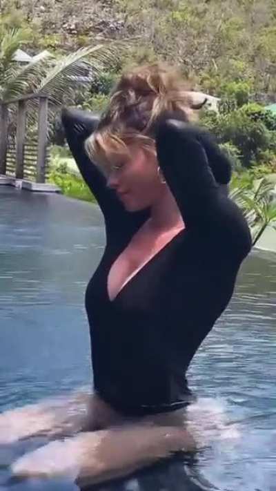 😍
