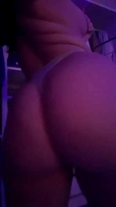 All ass 😍