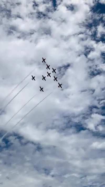 Epic flyby over my apartment in Centretown