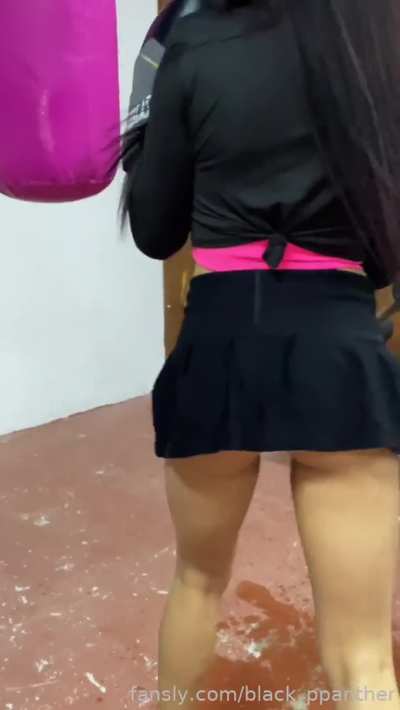 Boxing While Pissing