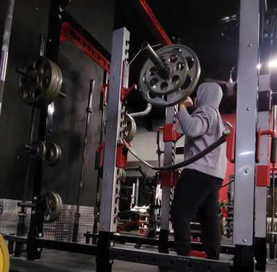 185lbs "strict" press with amazing immaculate form