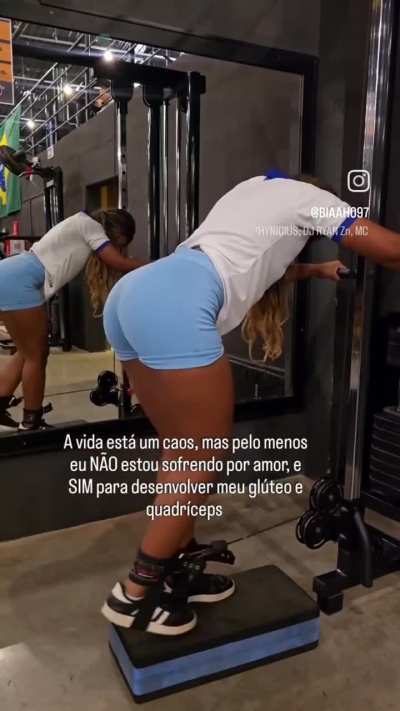 Biah Rocha pretinha gostosa