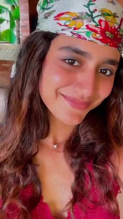 Priya Varrier 🥵💦