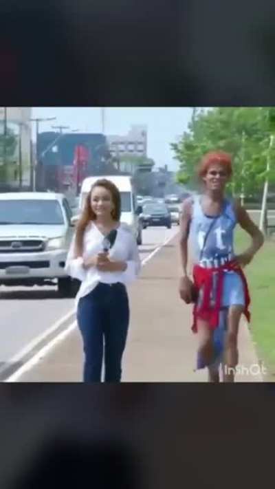 When Sissy That Walk starts playing