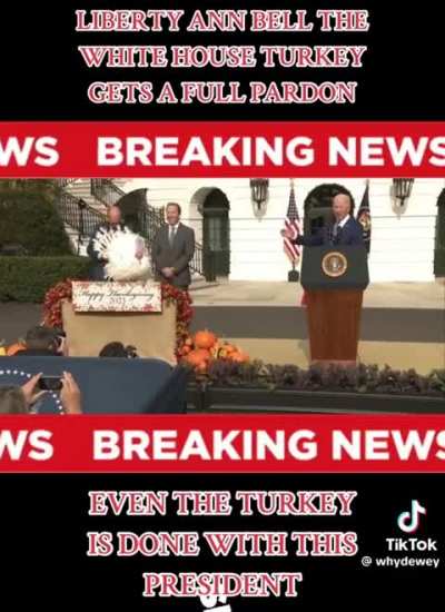 Even the turkey can&rsquo;t stand him. 😂😂