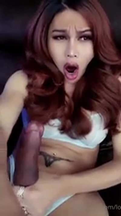 Longmint squirts her cum right into her pretty mouth.