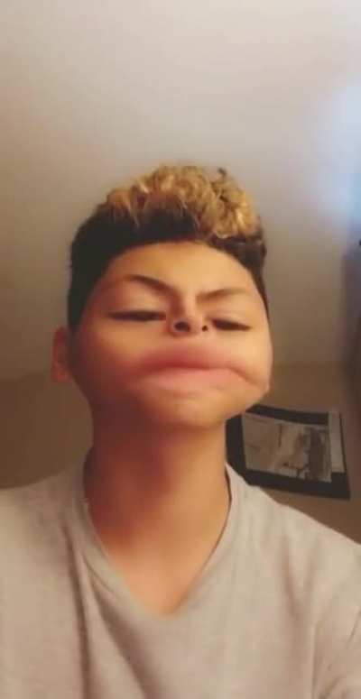 It it wasn&rsquo;t for this filter, I don&rsquo;t think I would&rsquo;ve laughed at this (btw this is me about a year ago)
