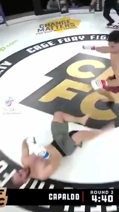 Saw this on TikTok thought y’all might like. (Don’t know names of fighters)