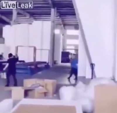 Man horribly crushed to death by block he pushed onto himself [NSFL]