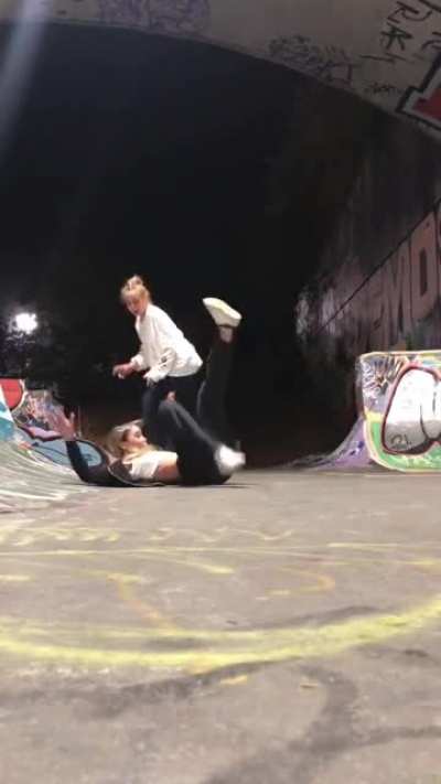 Fakie rocked me back 🙈
