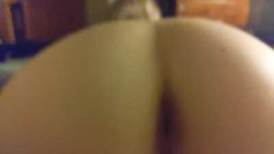 I'm usually so quiet, but my butt... not so much &eth;