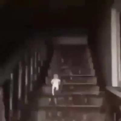 Bebê que parece o cara do carro do ovo