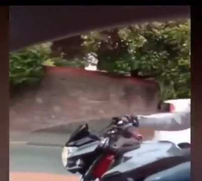 WCGW not paying attention to the road