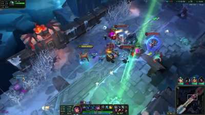Malphite Casually Adjusting His Ultimate Trajectory TWICE