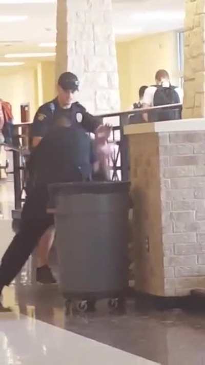 Incident between Round Rock, Texas PD and a high school student caught on camera