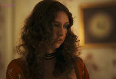 Virginia Gardner &amp;amp; Madison Elise Rogers in 1923 (S2E6) (2025)