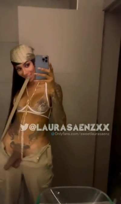 🤍🤎🤍 magnificent laura saenz 🤍🤎🤍