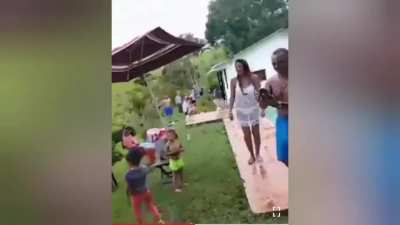 SquarePosting - Video #8014