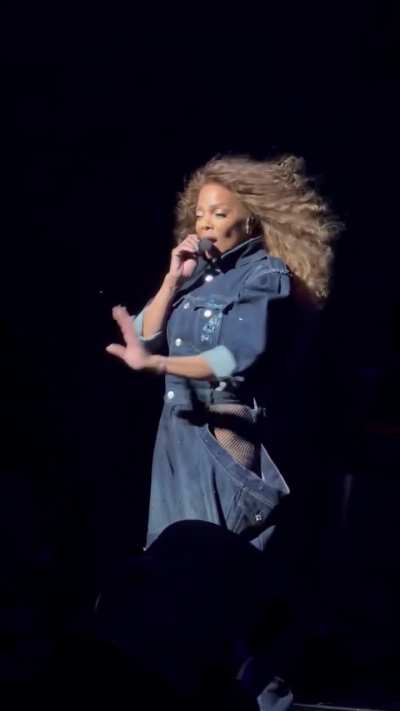 Janet Jackson seamlessly weaves Kehlani&rsquo;s &ldquo;Folded&rdquo; into her song &ldquo;Any Time, Any Place.&rdquo;
