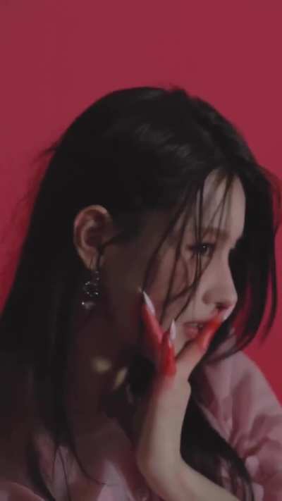251022 Miyeon - 𝑳𝒐𝒗𝒆, 𝑶𝒗𝒆𝒓 100℃ 🔥❤️&zwj;🔥
