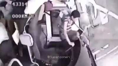 😐