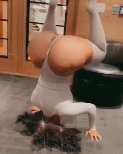 Handstand