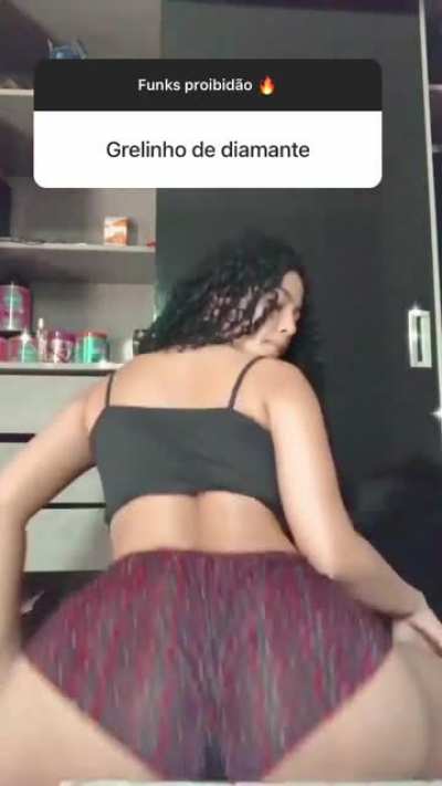 imposs&iacute;vel resistir 🤤