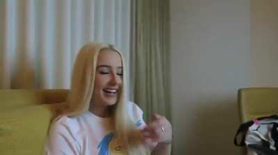 Cody hanging out with TM in a hotel room in April 2016, when she was 17.
