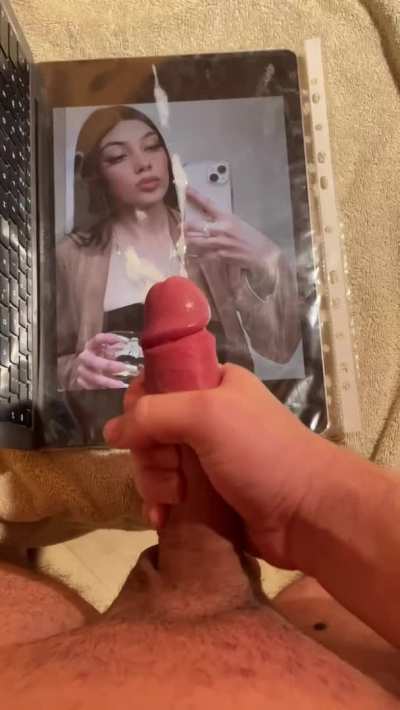 Mate wanted me to post his girl here so I did that