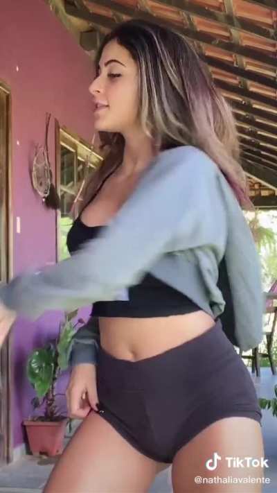 Nathalia Valente