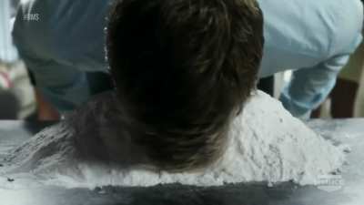 No one has posted in years so here's a video of Thad Castle doing cocaine