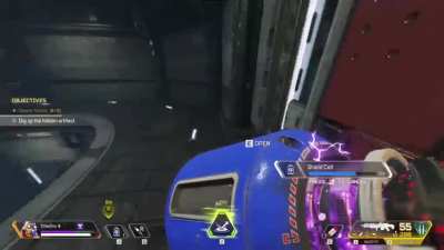 Got spooked by doggos in Apex