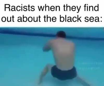 Rac*sts: 🤢🤮🤬