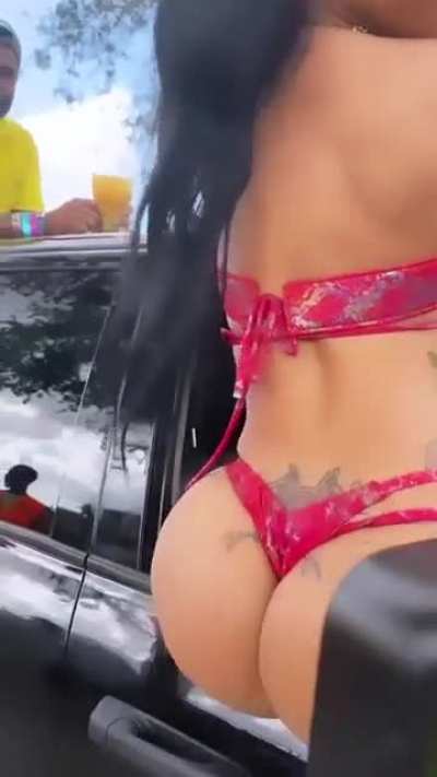 Yo Carnival