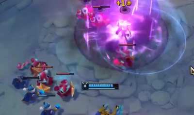 Weird Interaction between Anivia Q and Caitlyn E.