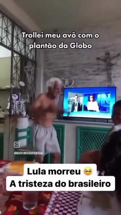 oh a felicidade do véio mn kkkkkkk