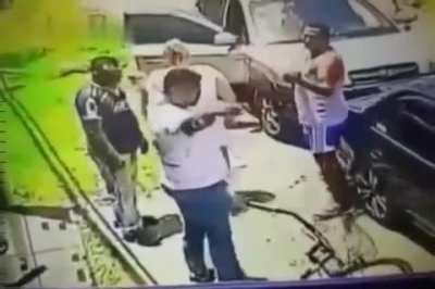 A disgruntled man in Mexico shot his neighbor&rsquo;s arm during a conflict.