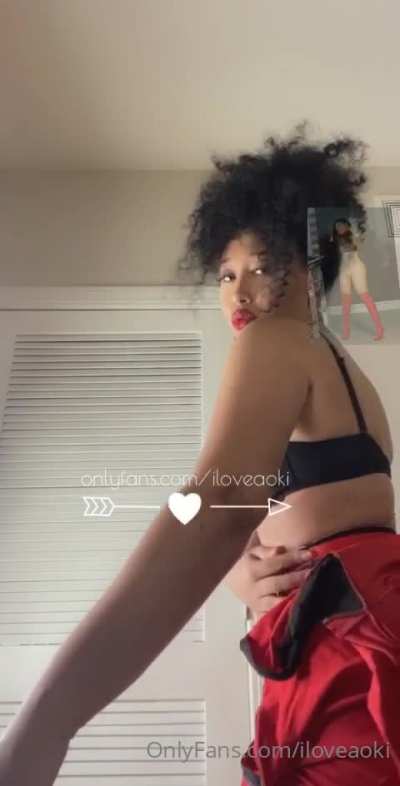 Check link in comments for her content💦🔥👇🏽