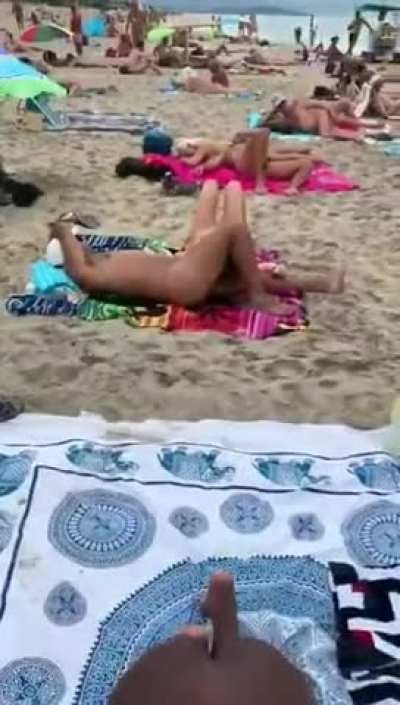 Nothing says "Daddy issues" than a blowjob in a beach full of people