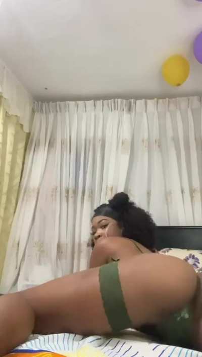 Lick my pussy