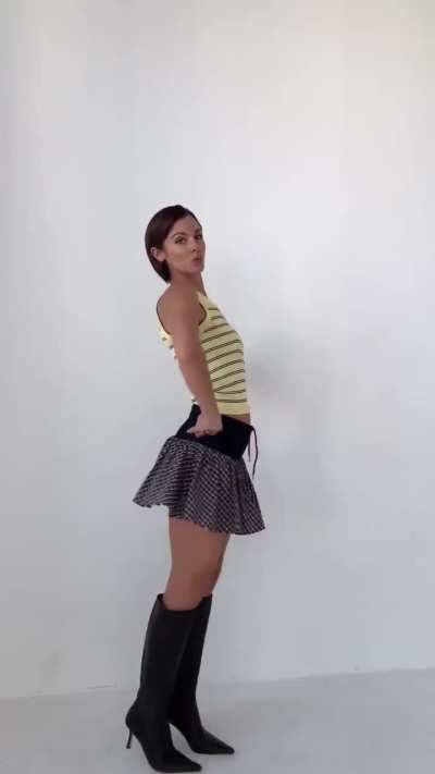"The Sandro Paris 25&rsquo; collection is everythinggg"