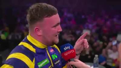 The 18-year-old Luke Littler turns on Ally Pally crowd for being booed after reaching QFs at World Darts Championship: "I'm not bothered, really not bothered. You guys pay for tickets that pay for my prize money so thank you. Thank you for my money, thank