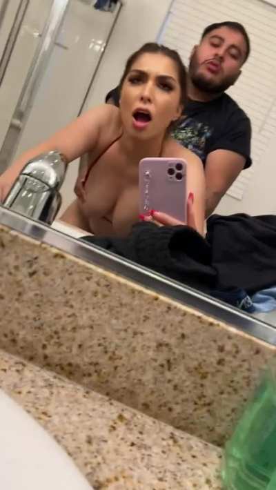 I love a quick fuck at the pool party