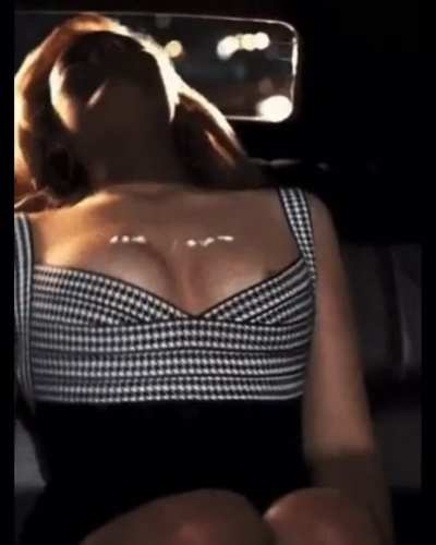 I&rsquo;m not a drug guy but words can&rsquo;t explain how badly I wanna do a line off of Margot Robbie&rsquo;s chest.