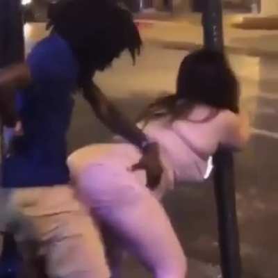 Damn she took it to the streets