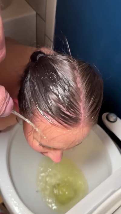 Piss shower