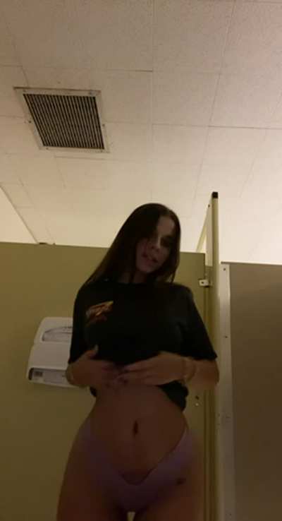 When school gets boring I get horny all the time.. and then stuff like this happens haha&hellip;