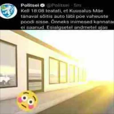 Kell 18:08 teatati, et Kuusalus M&auml;e t&auml;naval s&otilde;itis auto l&auml;bi poe vaheuste poodi sisse. &Otilde;nneks inimesed kannatada ei saanud. Esialgsetel andmetel ajas