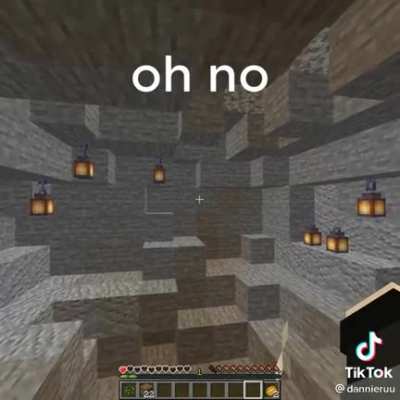 Oh no😨
