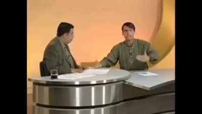 Interrompemos nossa programa&ccedil;&atilde;o para o pronunciamento do excelent&iacute;ssimo senhor presidente da Rep&uacute;blica, Jair Messias Bolsonaro.